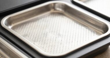 tray material significance